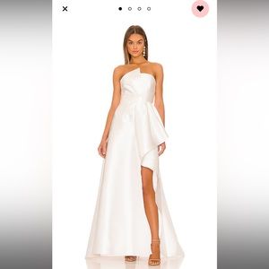 Protea Gown by Elliatt in ivory